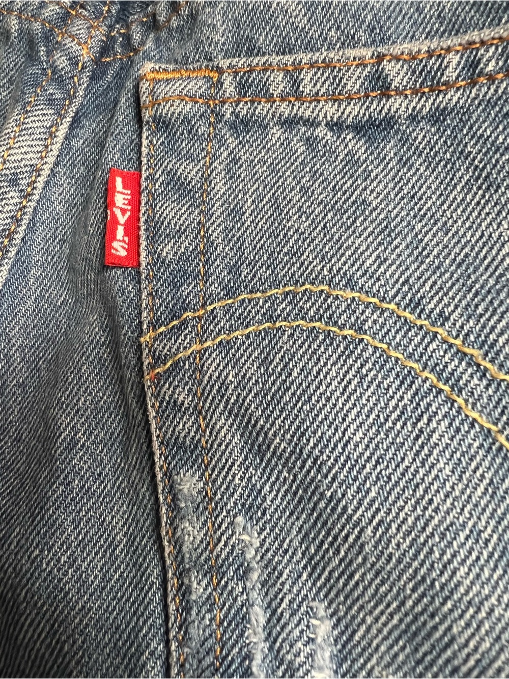 Levi’s 501 Skinny Jeans 24x28 High Rise Button Fly Light Wash Denim NWT 🌼 - Picture 3 of 12